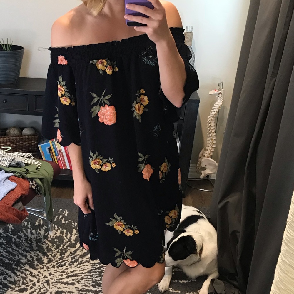 Blue Floral Off the shoulder Dress!